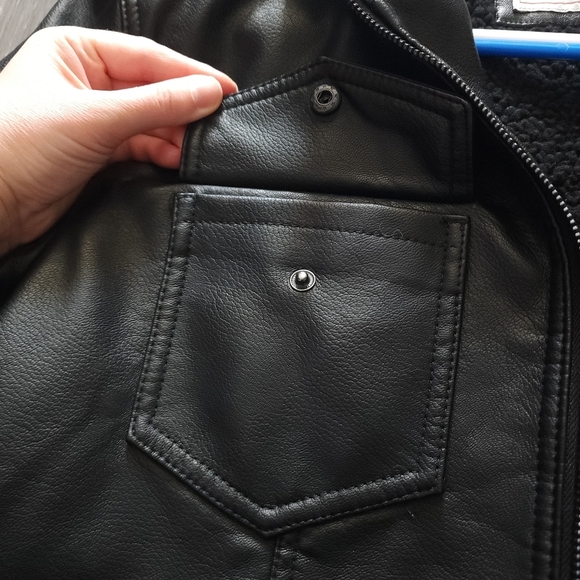 Levis Sherpa Lined Men's Black Leather Jacket Size Large - Picture 7 of 9